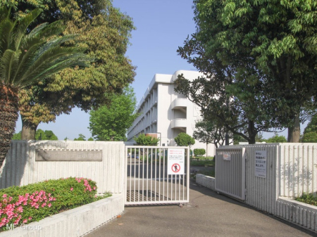 周辺環境 小学校 450m 多摩市立聖ヶ丘小学校