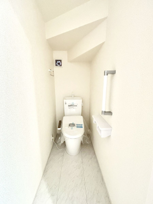トイレ トイレは安心の２箇所！朝のバタバタも一安心です。 