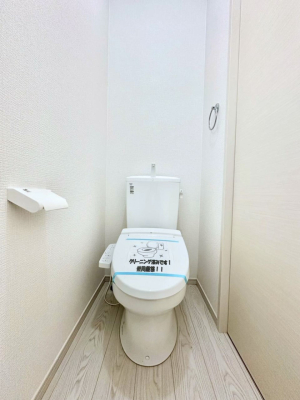 gC gC1K2KꂼɔzuĂĂƂĂ֗łB 