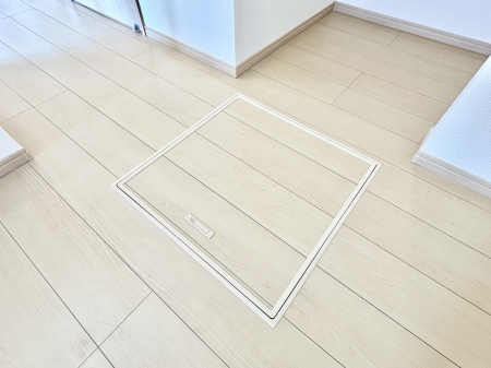 ̑ [tIpiEpi̎[ɂ劈B