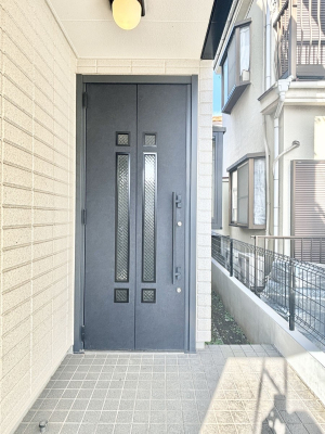 玄関 大切な家族、来客を出迎える玄関。