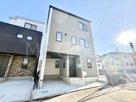 現地外観写真 堂々完成！！ ここから始まる新生活を応援いたします！ 