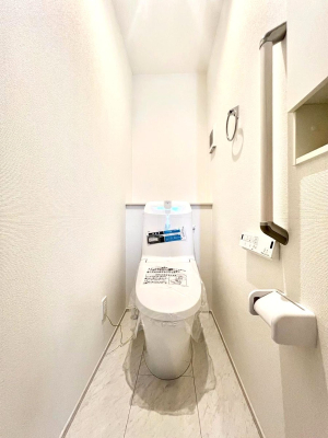 gC gC1K2KꂼɔzuĂĂƂĂ֗łB 