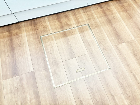 ̑ [tIpiEpi̎[ɂ劈B