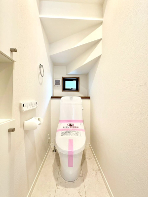 gC gC1K2KꂼɔzuĂĂƂĂ֗łB 