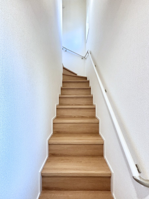 ̑ Ki͎肷tȂ̂ŏȂq܂₲̕Sł  