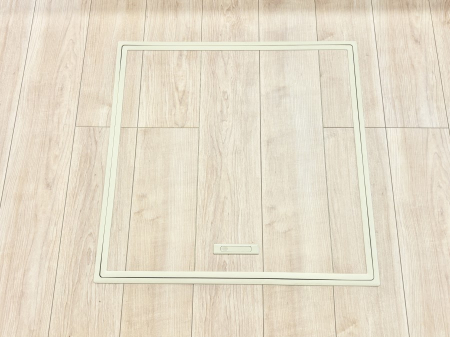 その他内観 床下収納付き！日用品・非常用品の収納にも大活躍。