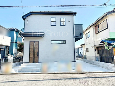 現地外観写真 暮らしやすさと居心地の良さにこだわったシンプルで飽きのこないデザイン ！