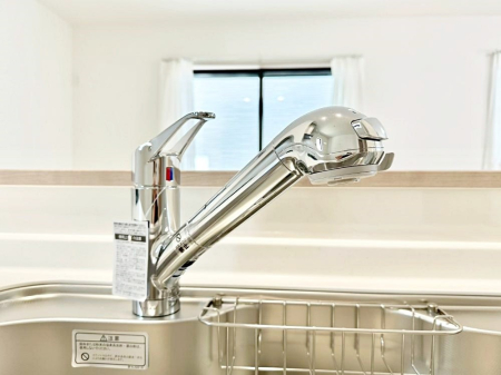 その他内観 浄水器一体型のキッチンで洗い物用・料理用と切り替え簡単！キッチンワークをより快適にします！ 