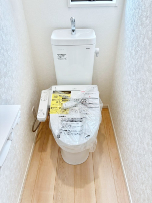 gC gC1K2KꂼɔzuĂĂƂĂ֗łB 