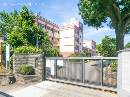 周辺環境 中学校 2140m 調布市立神代中学校