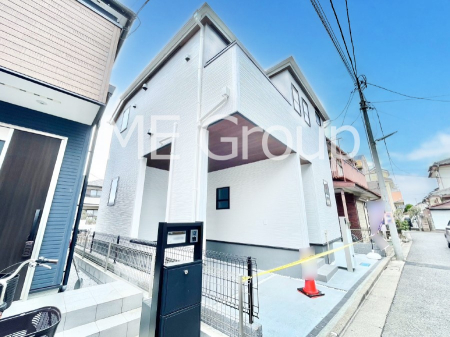 現地外観写真 上質感あふれる外観デザイン。魅力の住まいを実現。 