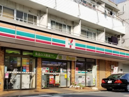 周辺環境 コンビニ 300m セブンイレブン 目黒油面店