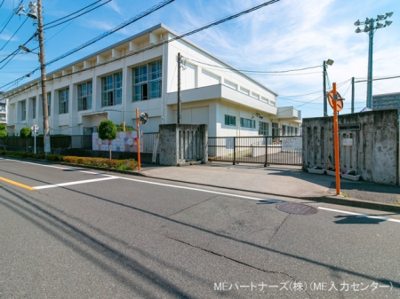 周辺環境 中学校 700m 福生市立福生第二中学校