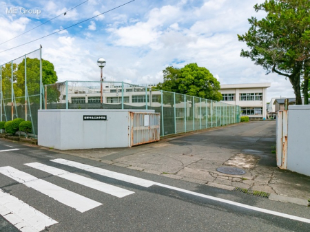 周辺環境 中学校 1330m 日野市立三沢中学校