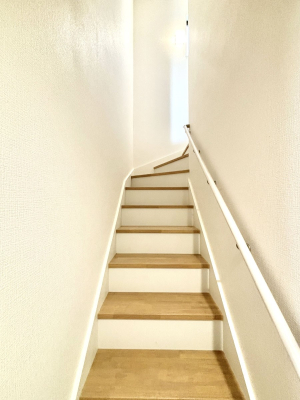 ̑ Ki͎肷tȂ̂ŏȂq܂₲̕Sł  