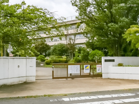 周辺環境 中学校 430m 蕨市立第二中学校