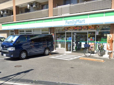 周辺環境 コンビニ 200m ファミリーマート 西亀有二丁目店