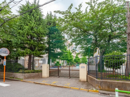 周辺環境 小学校 250m 葛飾区立西亀有小学校