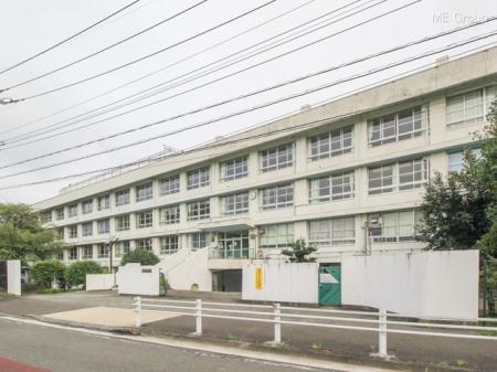 周辺環境 中学校 1550m 稲城市立稲城第二中学校