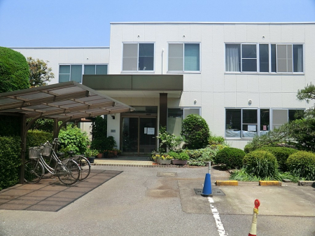 周辺環境 コンビニ 160m ファミリーマート市谷台町店