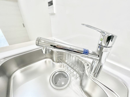 その他内観 いつでも清潔なおいしいお水を。一つの水栓で水道水と浄水を使い分け。