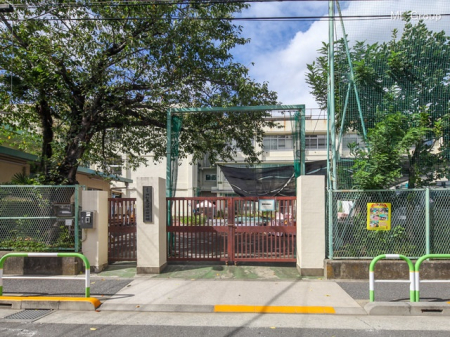周辺環境 幼稚園・保育園 300m 神谷北つぼみ保育園