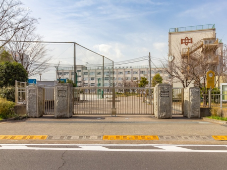 周辺環境 中学校 550m 足立区立第十四中学校