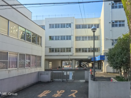 周辺環境 小学校 910m 調布市立第一小学校