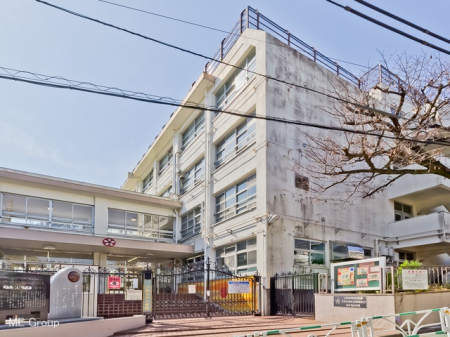 周辺環境 小学校 550m 渋谷区立長谷戸小学校