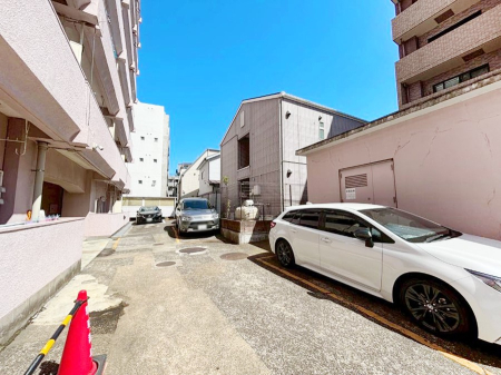 駐車場 駐車場（空き状況は都度ご確認ください）