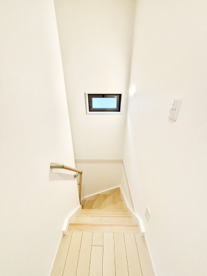 ̑ Ki͎肷tȂ̂ŏȂq܂₲̕Sł