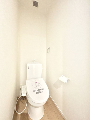 gC gC1K2KꂼɔzuĂĂƂĂ֗łB 