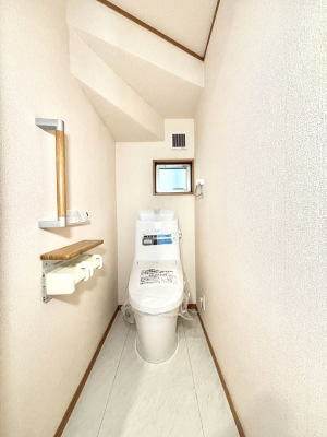 gC gC1K2KꂼɔzuĂĂƂĂ֗łB 