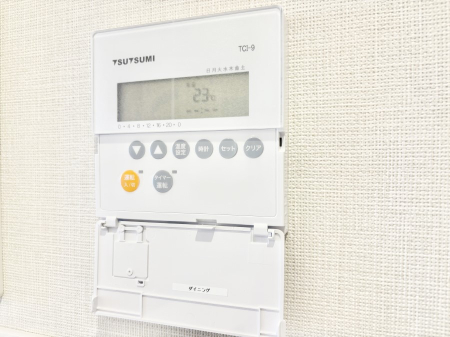 ̑ g[tœ~|J|JBƑ̌ẽXy[XɂȂ܂ˁB