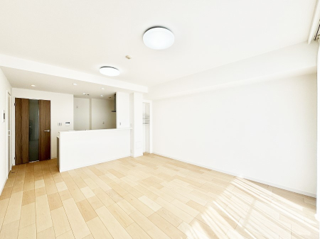 rO Ƒ̓₩Șbŕ܂閾邢rO