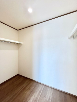 ̑ EH[NCN[[bgtŐԂLpł܂B