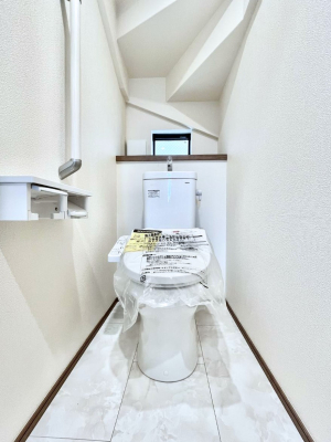 gC gC1K2KꂼɔzuĂĂƂĂ֗łB 