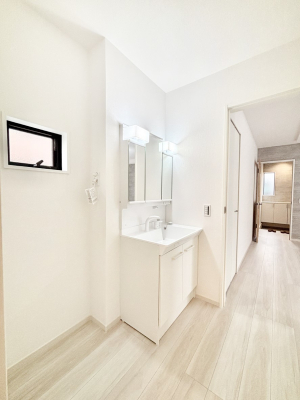 ̑ Ƃ̐ʃXy[XŒ̐gxxX[Y