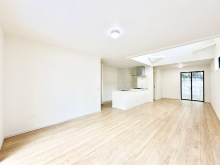 rO Ƒ̓₩Șbŕ܂閾邢rO