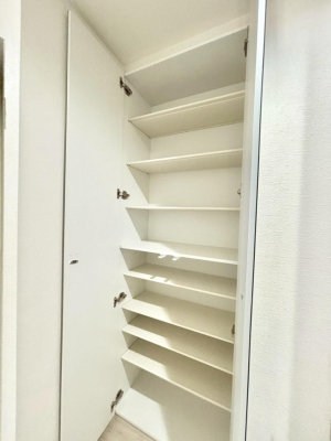  U炩肪ȌւXbĽ֎[t