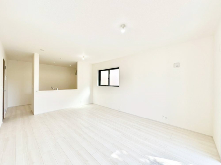 rO Ƒ̓₩Șbŕ܂閾邢rO