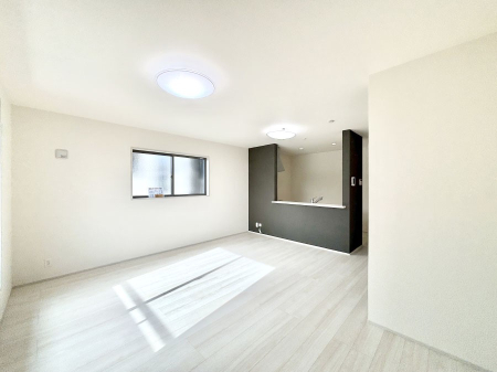 ���r���O �Z�ޕ��̌��������o�����A�C���e���A���l����̂��y���݂ȃ��r���O�ł��I 