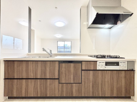 �L�b�`�� �������������I�ɁA�y�����I�V�X�e���L�b�`��  