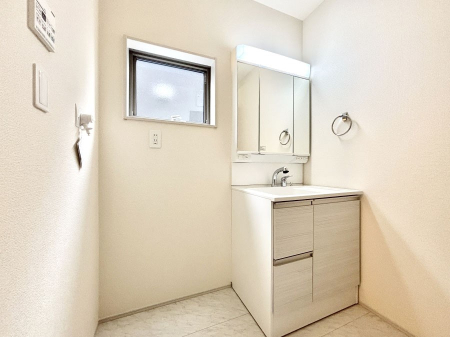 ���ʑ�E���ʏ� ���邢���ʏ��͖����̐g�x�x���y�����ł����Ⴂ�����ł��B