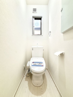 gC gC1K2KꂼɔzuĂĂƂĂ֗łB 