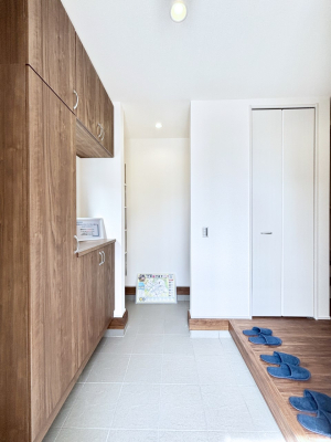  It[Xy[X̂ŁAU炩肪ȌւXbLЕt܂B 