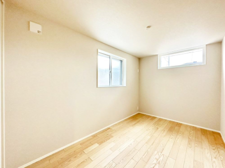 q Qʍ̌ŋC悭R̂łql̂ɂsb^