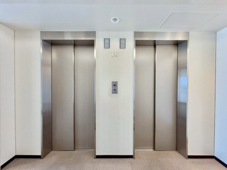 ̑ ̏艺ɕ֗ȃGx[^[I