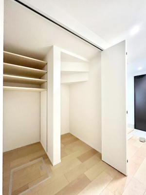 ���̑����� �L�����[�B�|�������G�߂̏��������[���邱�Ƃ��ł��܂��B